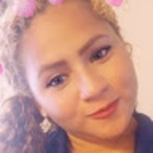 Meet your Posher, Corina